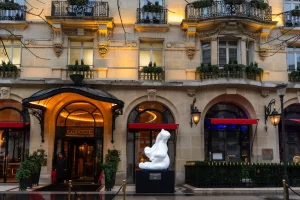 Celebrity marketing event Michel Bassompierre au Plaza Athénée Paris – Ritter Consulting