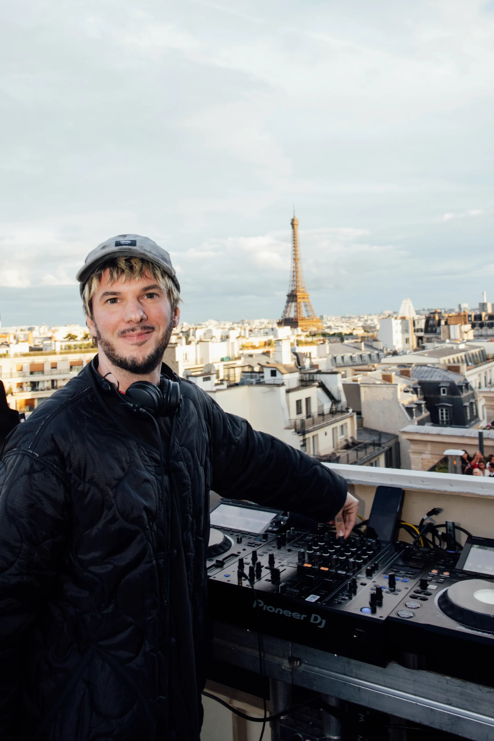 Soirée d'ouverture du rooftop L'Heure Dorée — Peninsula Paris