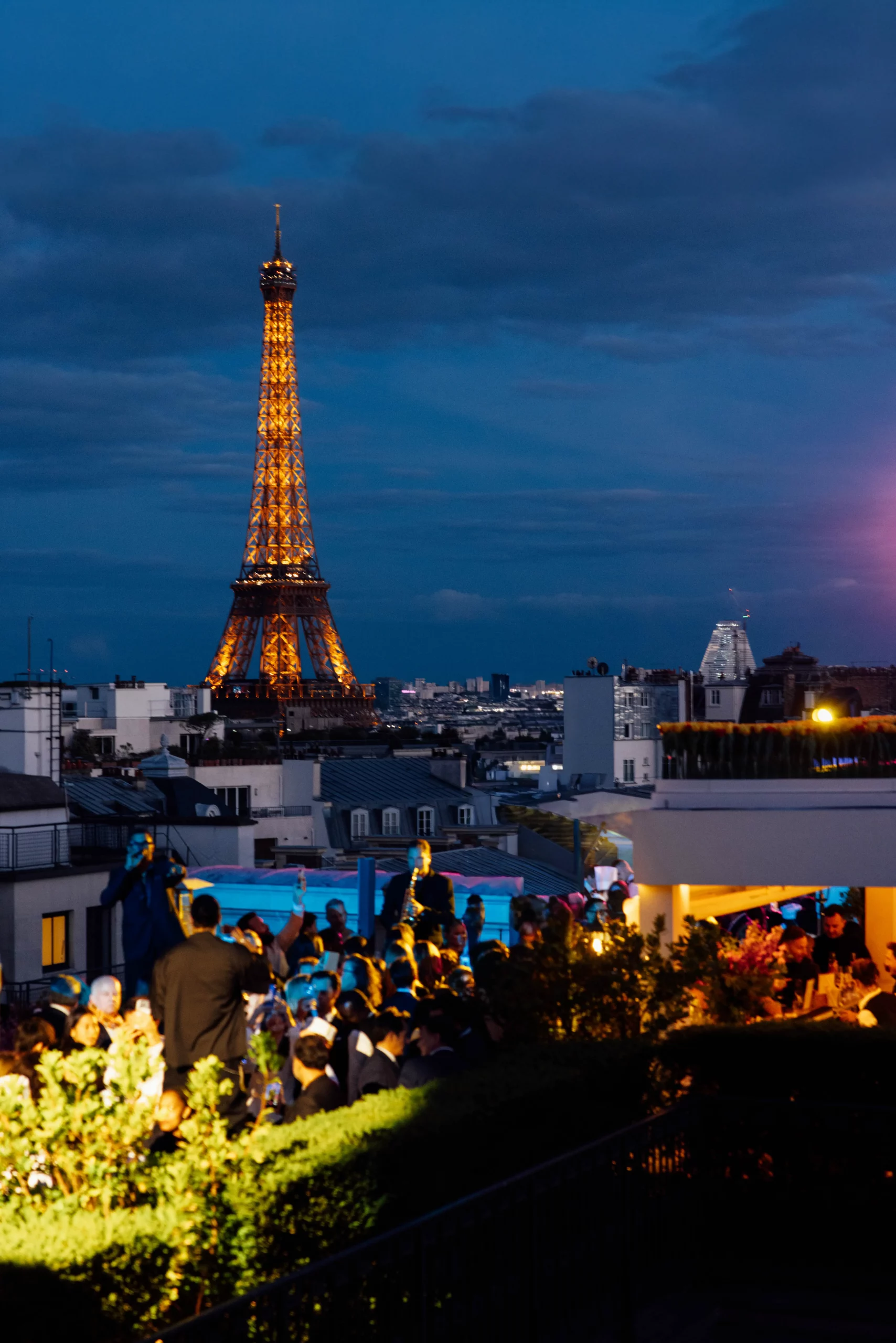 Soirée d'ouverture du rooftop L'Heure Dorée — Peninsula Paris